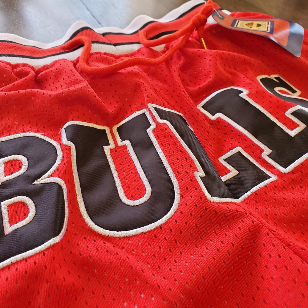 Chicago Bulls - Picture 2 of 7